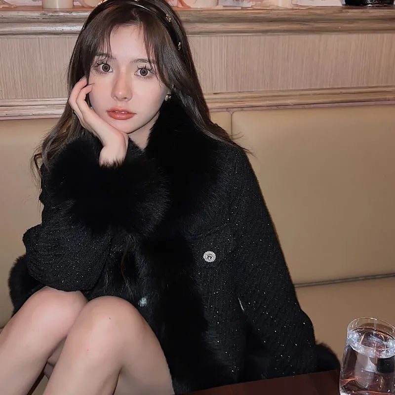 Elegant Faux Fur Tweed Coat – Women’s Stylish Winter Outerwear with Warm Faux Fur Trim