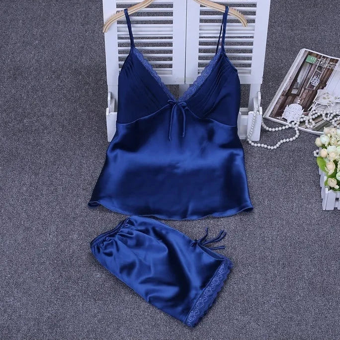 Elegant Women’s Satin Pajama Set with Lace Trim – Luxury Sleepwear for Comfort and Style