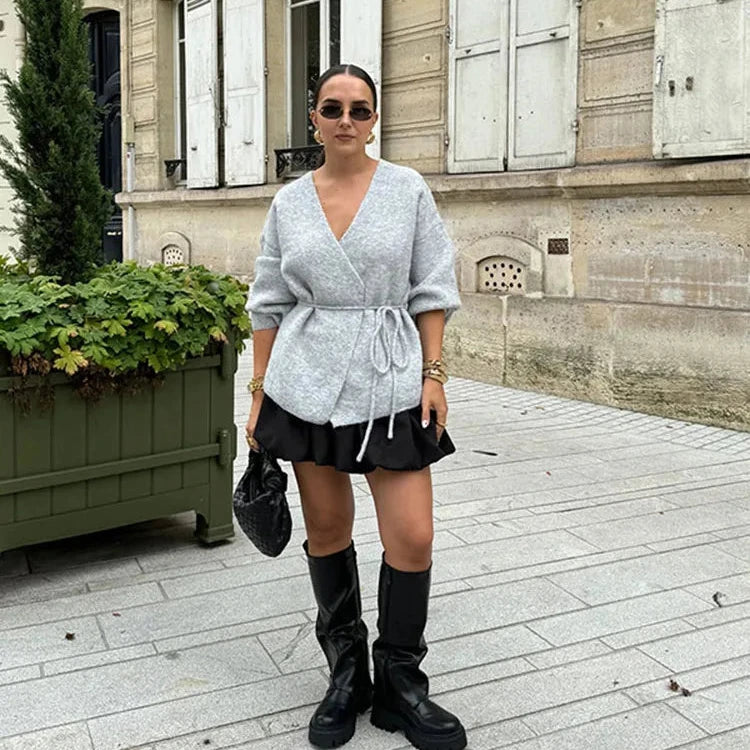 Women’s V-Neck Knitted Cardigan
