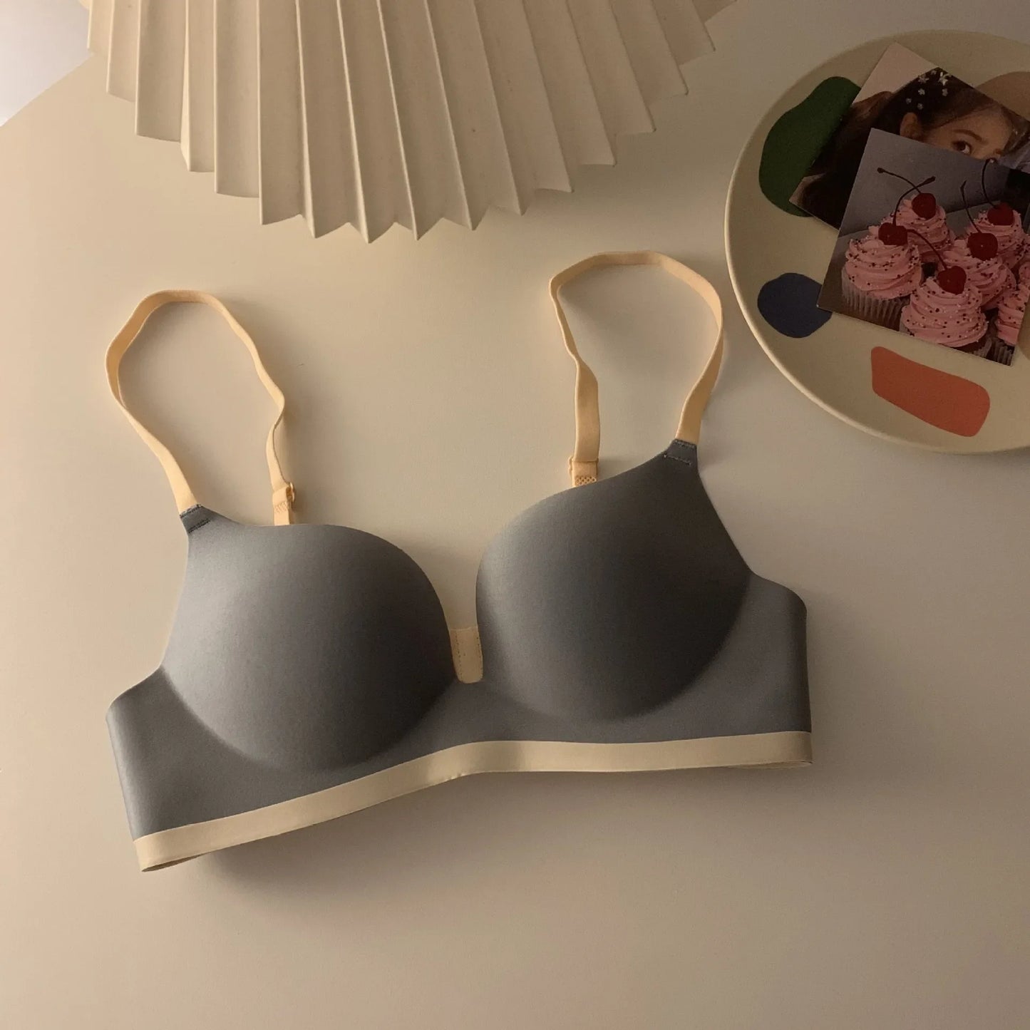 Color-Contrast Push-Up Bra – Bold and Comfortable Support Bra for Women
