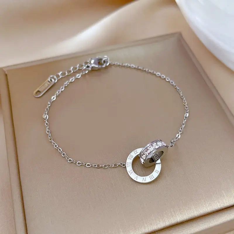 18K Golden Plated Double-Ring Snake Chain Bracelet with Rhinestone Detail – Elegant Women's Jewelry