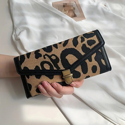 Stylish Leopard Print Wallet – Trendy Women’s Compact Purse with Card Slots