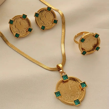 Gold Rooster Pattern Jewelry Set - Zirconia Pendant Necklace, Ring, and Earrings in Retro Luxury Design