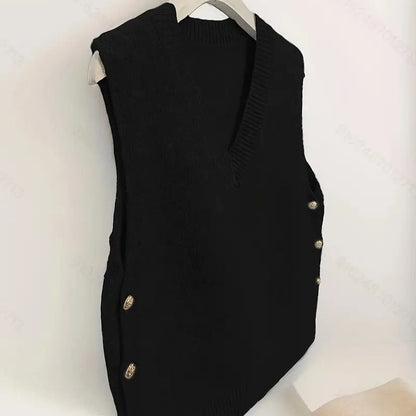 V-Neck Knitted Vest with Side Buttons – Stylish Women’s Casual Knit Top