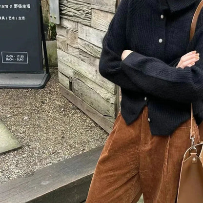 Classic Cashmere Turtleneck Cardigan – Luxurious and Comfortable Knitwear for Women