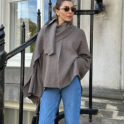 Elegant Cape Jacket – Timeless and Stylish Outerwear for Women