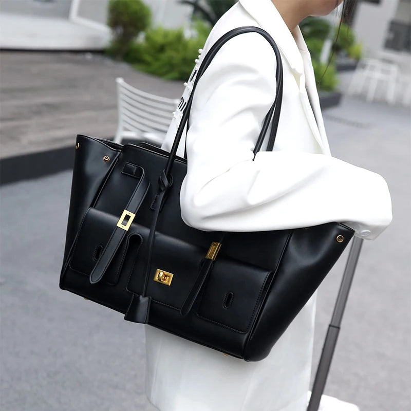 Elegant Leather Lock Tote Bag – Secure and Stylish Women’s Handbag