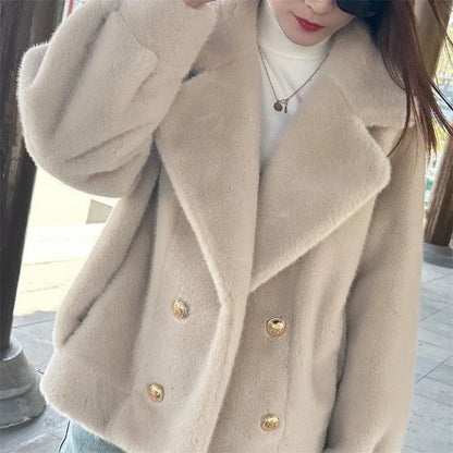 Elegant Mink Fur Short Coat – Women's Stylish and Warm Winter Outerwear