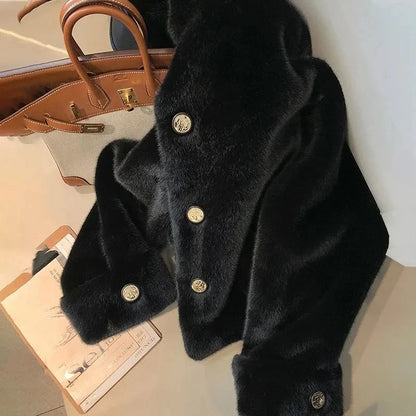 Luxurious Mink Fur Coat – Women’s Elegant and Warm Winter Outerwear