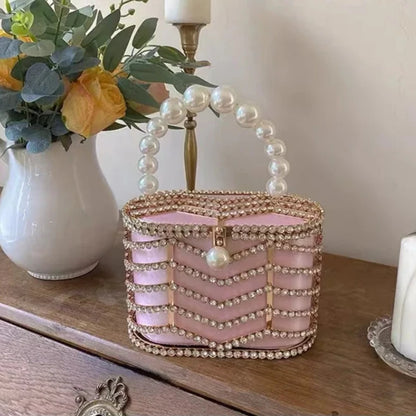 Crystal Pearl Clutch – Luxurious Evening Bag with Pearls and Sparkling Crystals