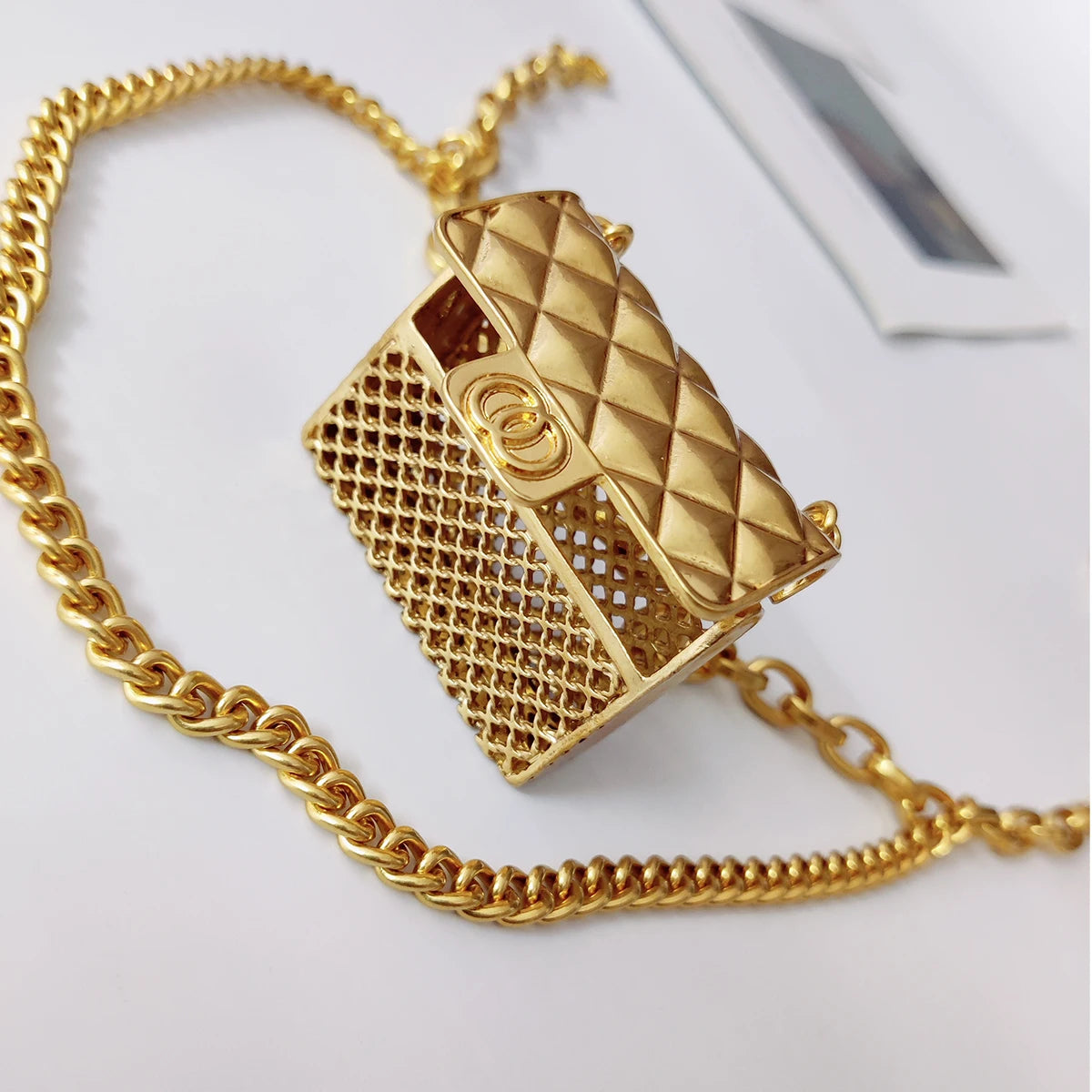 Luxury Tassel Gold Chain Belt – Stylish Women’s Gold Accessory