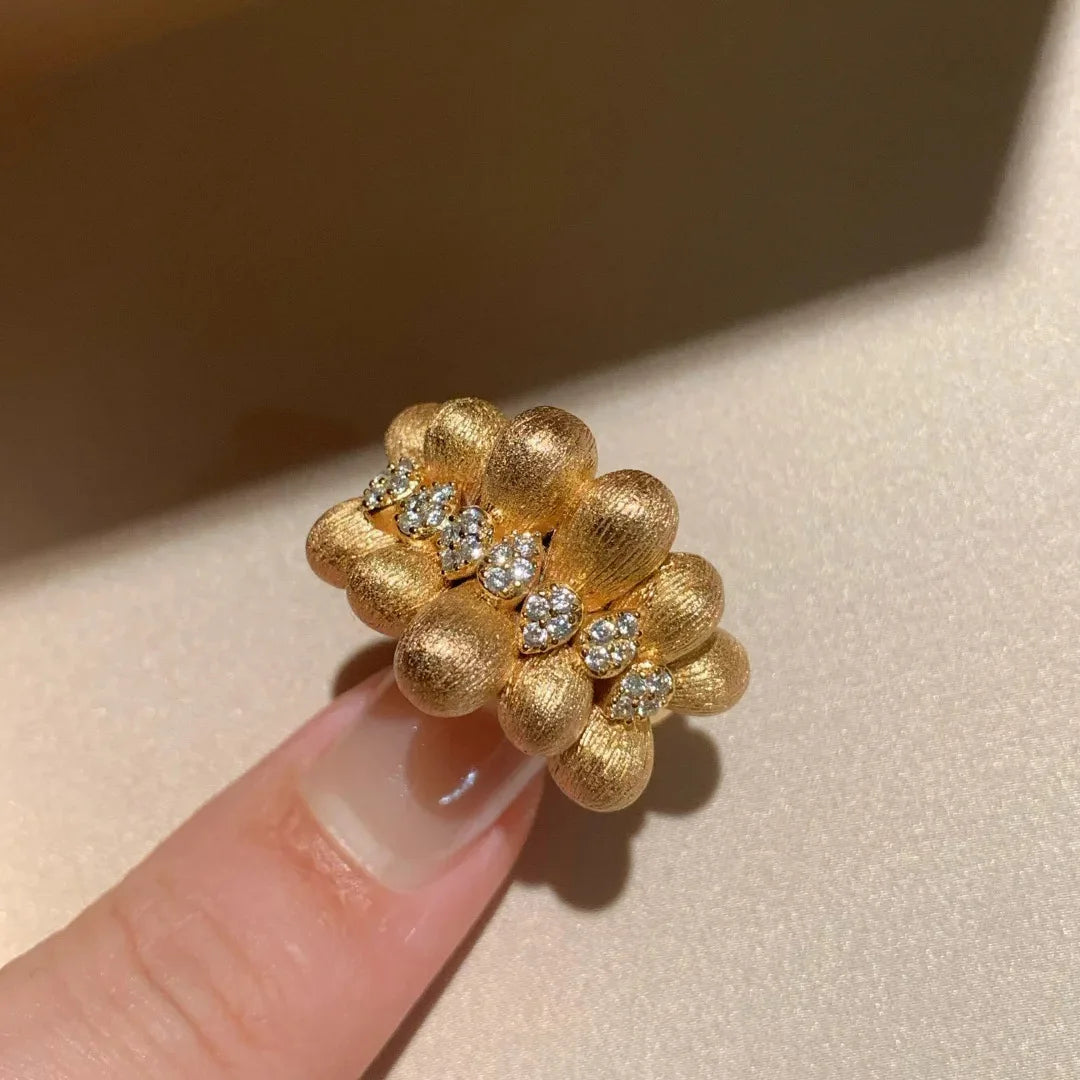 Gold Ribbon Adjustable Ring – Elegant Statement Jewelry