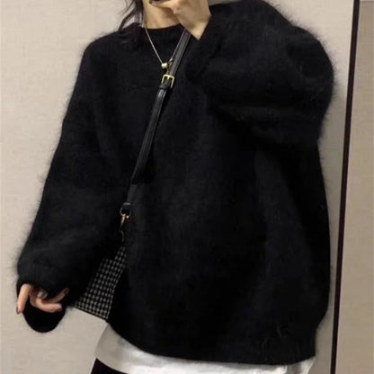 Oversize Winter Knit Sweater - Women's Long Sleeve Pullover with Loose Knit Design for Winter Fashion