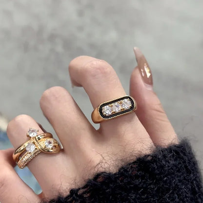 Retro Black Enamel Crystal Ring - Silver 925 Layered Style Ring with Inlaid Crystals for Women