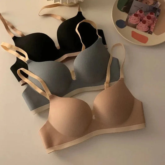 Color-Contrast Push-Up Bra – Bold and Comfortable Support Bra for Women
