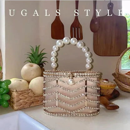 Crystal Pearl Clutch – Luxurious Evening Bag with Pearls and Sparkling Crystals