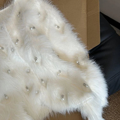 Chic Pearls White Cardigan Sweater – Elegant Women’s Knitted Top with Pearl Embellishments