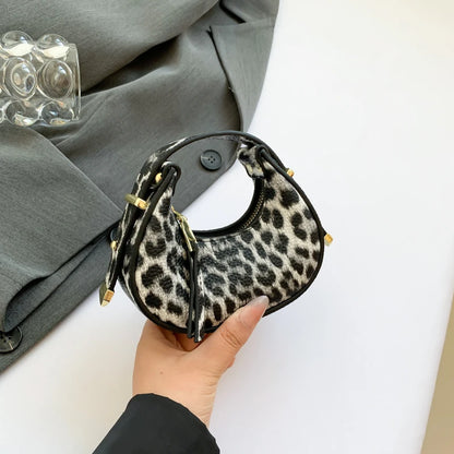 Mini Leopard Crossbody Bag – Trendy Animal Print Shoulder Bag for Women