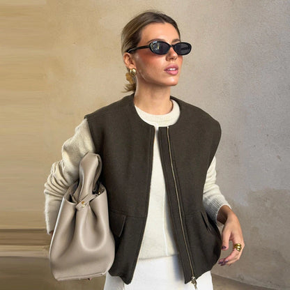 Cropped Zipper Waistcoat – Stylish Women’s Zippered Vest for Casual and Trendy Outfits