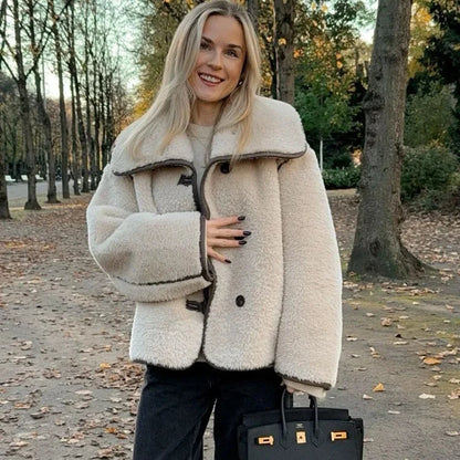 Chic Fur Turndown Jacket – Luxurious Faux Fur Coat for Women