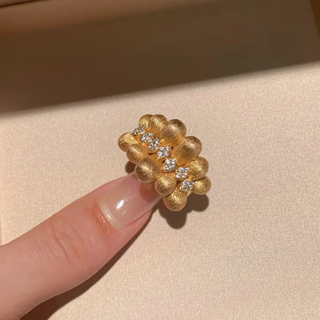 Gold Ribbon Adjustable Ring – Elegant Statement Jewelry