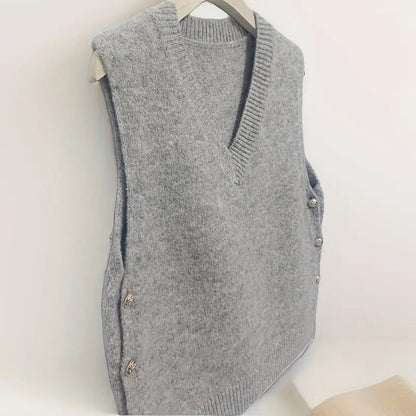 V-Neck Knitted Vest with Side Buttons – Stylish Women’s Casual Knit Top